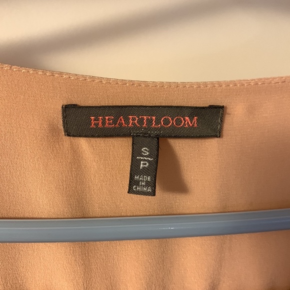 Heartloom blouse. Pink with shoulder details. Studs. - Picture 3 of 5